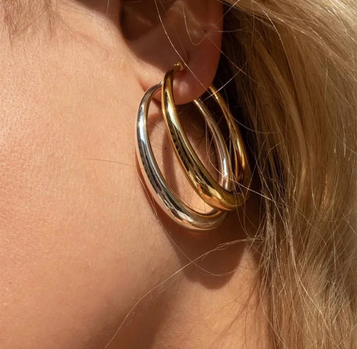 Famous Glossy Earrings