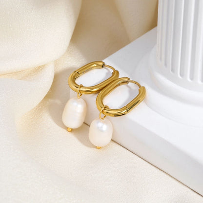 Oval Pearl Earrings